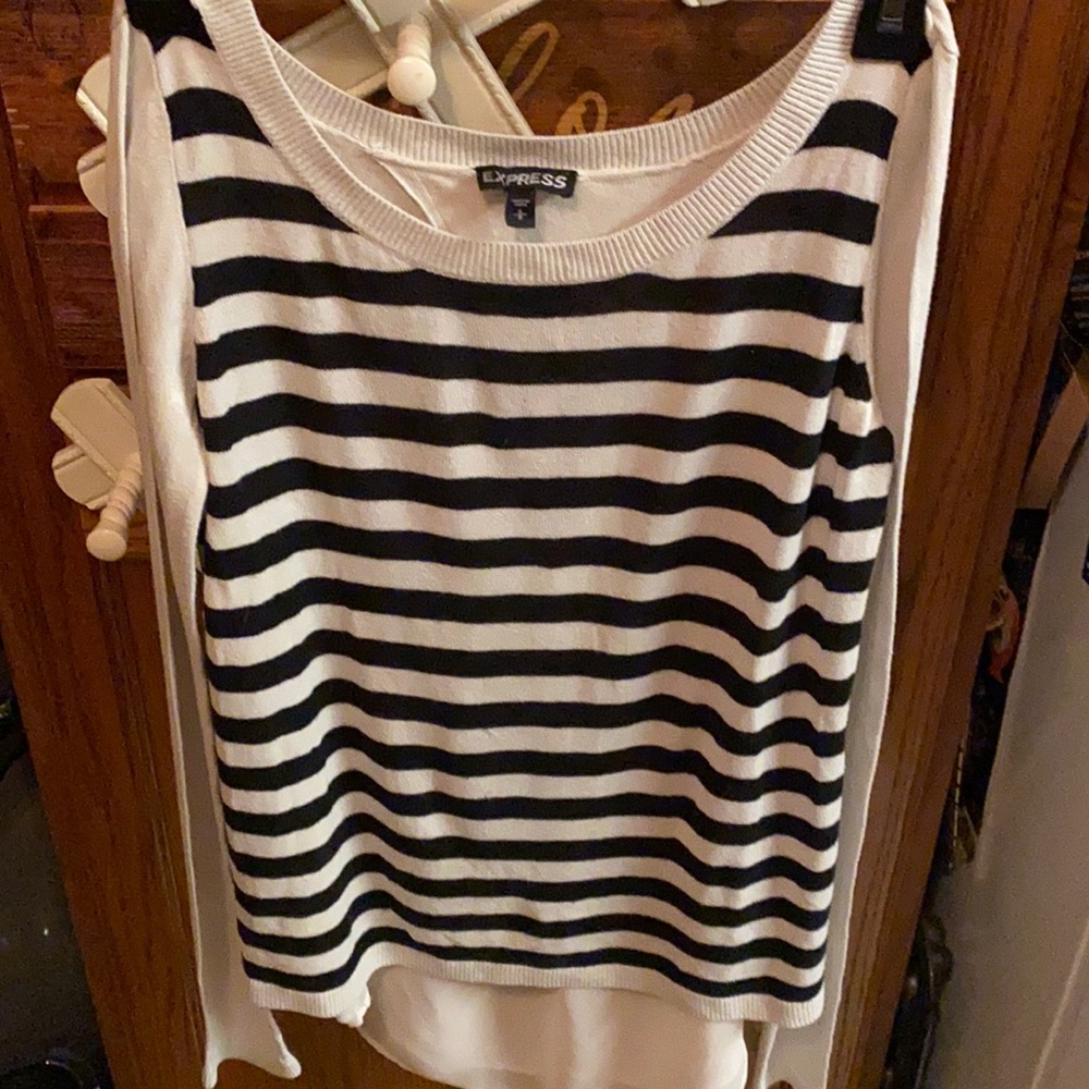 Women’s Express Sweater